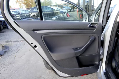 1x Golf 5 Limousine Türverkleidung Verkleidung Tür hinten links 4/5-Türer schwar