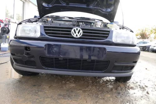 VW Polo 6N Kühlergrill Grillleiste blau LC5H vorne Leiste Grill VW Zeichen (178586)