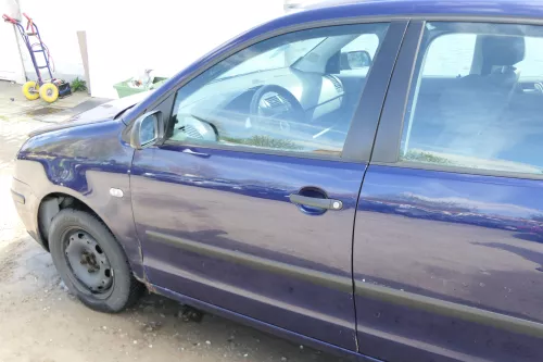 VW Polo 9N 9N3 Tür vorne links Fahrertür 4/5-Türer blau LB5N ohneAnbauteile (178647)