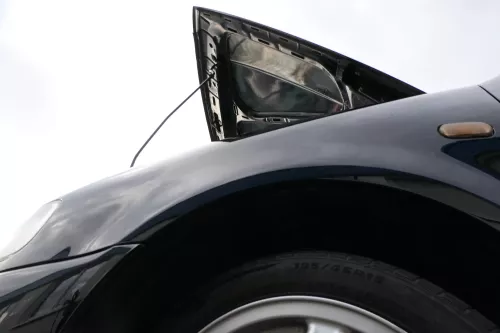 VW Polo 6N 6N1 Kotflügel vorne links schwarz L041 (178650)