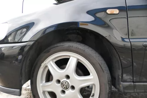 VW Polo 6N 6N1 Kotflügel vorne links schwarz L041 (178650)