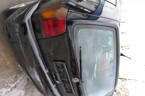 VW Polo 6N Heckklappe Klappe hinten Kofferraumklappe mit Scheibe schwarz LC9Z (178659)