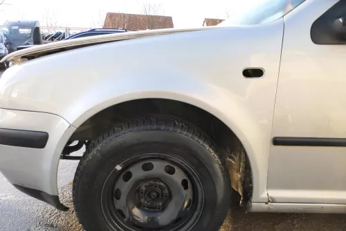 VW Golf 4 1J Kotflügel vorne links silber LB7Z