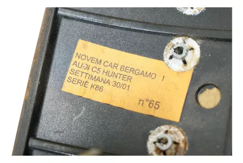 Audi A6 4B C5 Verkleidung Klappe Abdeckung Dekor Holz Optik Nußbaum Blende (179245)