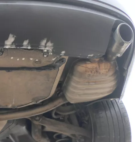 1x Audi A4 8K Auspuff Endschalldämpfer rechts hinten Benziner (179362)