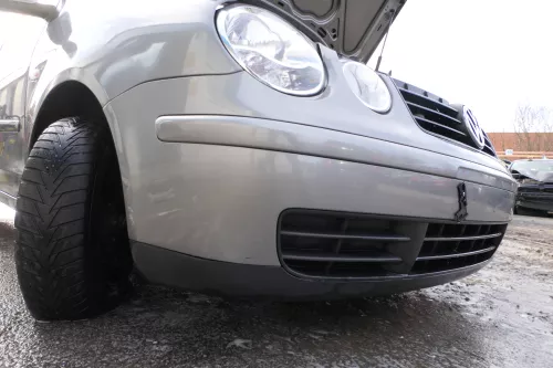 VW Polo 9N Stoßstange Frontstoßstange vorne silber grau LAD7W (179413)