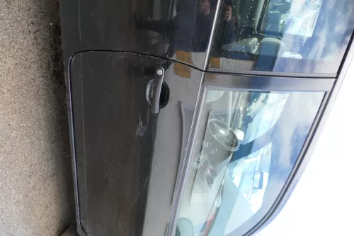 VW Lupo Seat Arosa Tür vorne rechts Beifahrertür schwarz L041 (mechanischerFenst (179469)