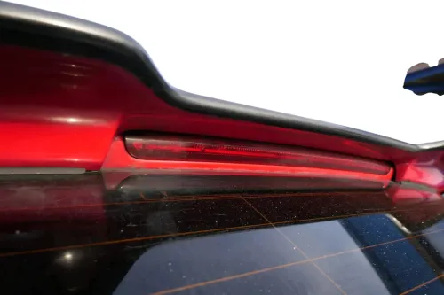Audi A3 8P 4/5-Türer Heckklappe Klappe hinten rot LY3J Spoiler Scheibe (179495)