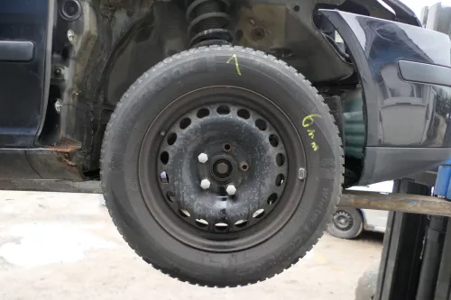 4x VW Golf 6 Plus 5M 195/65 R15 91T Winterreifen M+S Felgen Reifen M&S   ca. 6mm
