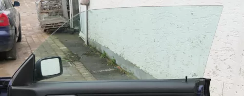 Godl 3 / 4 1E Cabrio vorne rechts Fenster Scheibe in Tür Fensterscheibe