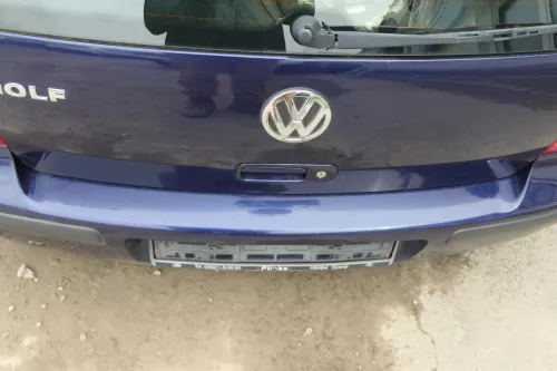 VW Golf 4 Limousine Stoßstange hinten Heckstoßstange Stoßfänger blau LB5N (180272)