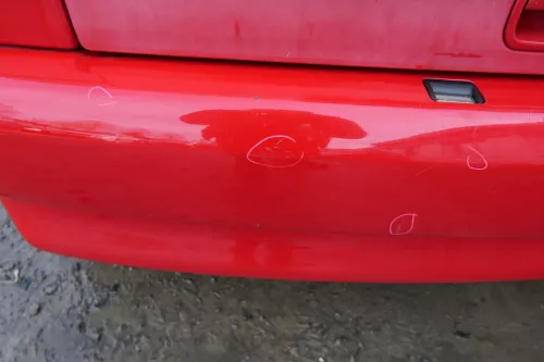 VW Polo 6N Stoßstange hinten 2-geteilte Heckstoßstange rot LP3G Stoßfänger (180282)