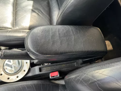 VW Passat 3B Mittelarmlehne Armlehne Lehne Mitte Original schwarz Leder