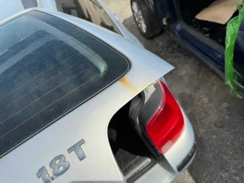 VW Passat 3B Kombi Variant Heckklappe Klappe hinten mit Scheibe silber LB7Z (180376)
