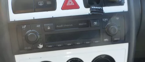 Audi A4 8E Radio Audi Kasette Original chorus inkl. Code 8E0035152 8E0 035 152  (180416)