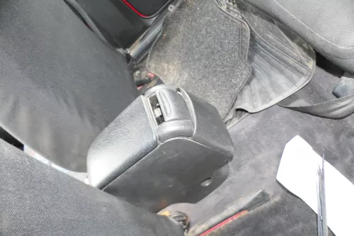 VW Passat 3A 35i Mittelarmlehne Armlehne Lehne Mitte Original schwarz gebraucht (180472)