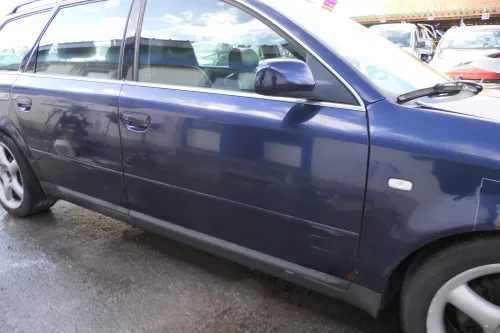 Audi A6 4B C5 Tür nur Türblatt vorne rechts Beifahrertür blau LZ5T (180534)