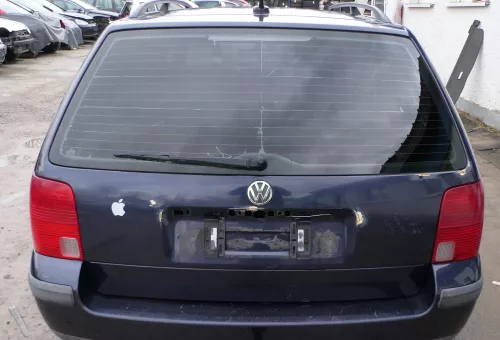 VW Passat 3B Kombi Variant Heckklappe Klappe hinten mit Scheibe blau LN5Y (180652)