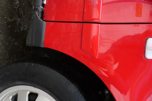 Audi A4 B5 (ab ca Ende1999 Facelift) Kotflügel vorne rechts rot LY3H (180688)