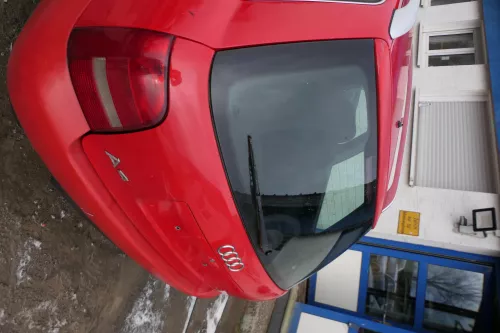 Audi A4 B5 Avant Facelift Heckklappe Klappe hinten rot LY3H Facelfit Scheibe (180695)