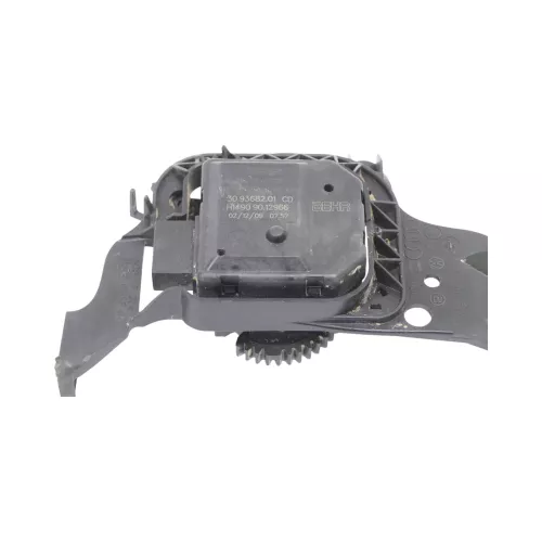 VW Fox Polo 9N Stellmotor Umluftbetriebsmöglichkeit 6Q1819453D Klimaanlage V154 (180780)
