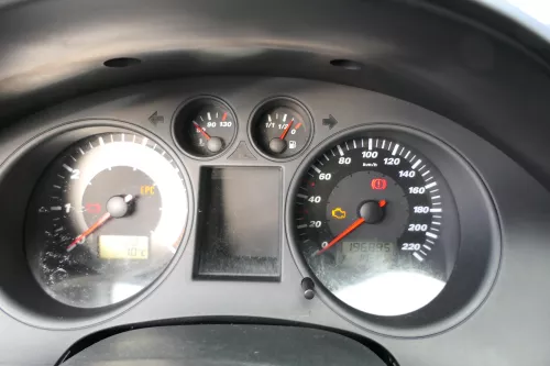 Seat Ibiza 6L Tacho Tachometer Kombiinstrument 196.000km 6L0920801 1,2 47kw 1,4