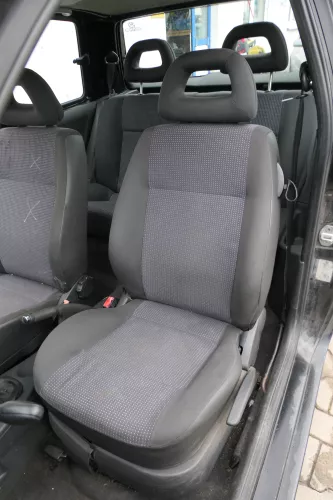 Arosa Lupo Sitz vorne links Fahrersitz Höhenverstellung  (181093)