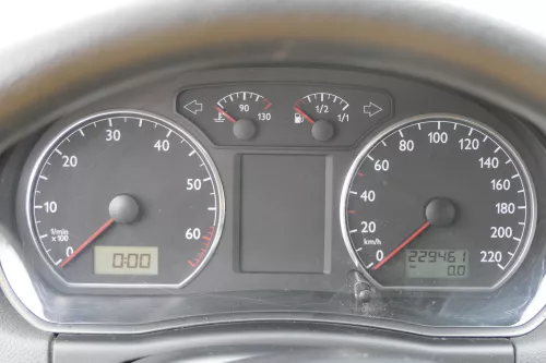 VW Polo 9N Tacho Tachometer Kombiinstrument 229.000km 6Q0920801P 1,2 47kw 40kw (181112)