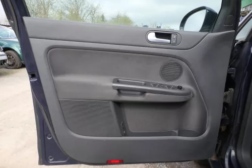 VW Golf Plus 5M 1x Türverkleidung Verkleidung Tür vorne links schwarz  (181194)