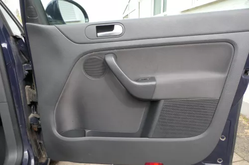 VW Golf Plus 5M 1x Türverkleidung Verkleidung Tür vorne rechts schwarz  (181195)