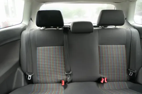 VW Polo 9N 9N3 Sitz Rückbank Sitzfläche Sitze 3 Punkt Gurt hinten mit Kopfstütze (181307)