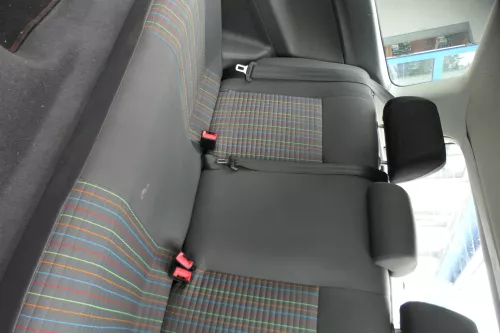 VW Polo 9N 9N3 Sitz Rückbank Sitzfläche Sitze 3 Punkt Gurt hinten mit Kopfstütze (181307)