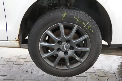 4x Polo 9N Ibiza Alufelgen Reifen 165/70 R14 - 2-4mm KBA 42692 Winterreifen Alu (181316)