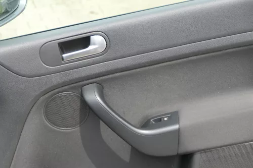 VW Golf Plus 5M 1x Türverkleidung Verkleidung Tür vorne rechts schwarz  (181350)