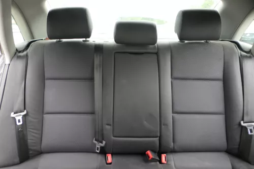 Audi A4 B6 B7 8E Limousine Sitz Rückbank hinten schwarz umklappbar mit 3x Kopfst (181408)