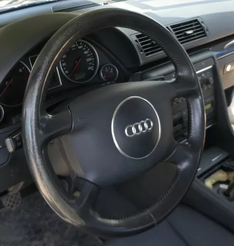 Audi A4 8E B6 B7 Lenkrad 4-Speichen 8E0419091BF Leder schwarz - OHNE Airbag