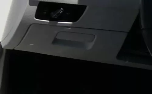 VW Passat 3C B8 3G Handschuhfach Deckel Klappe weiß St. Tropez LINKS