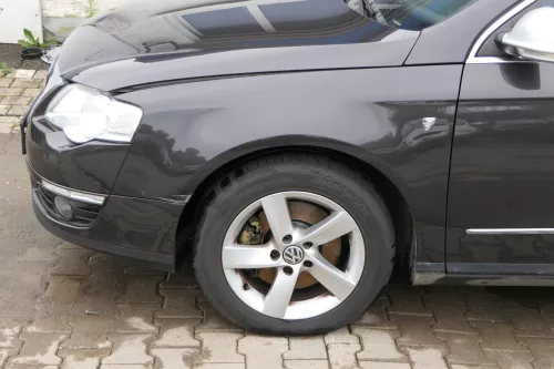VW Passat 3C Kotflügel vorne links sbraun LC8Z 3C0821021  (181879)
