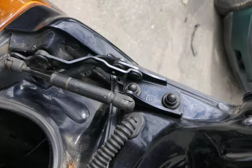 2x Golf 3/4 Cabrio 1E Dämpfer Heckklappe hinten links rechts Scharnier blau LC5H