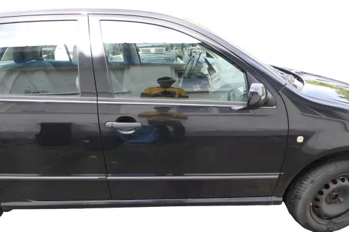 Skoda Fabia 6Y Kombi Limousine Tür vorne rechts Beifahrertür schwarz LF9R