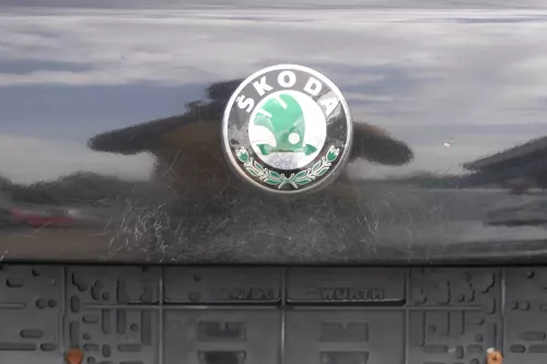 Fabia 6Y6 Schrägheck Heckklappe Kofferraumklappe hinten schwarz LF9R Scheibe (182297)