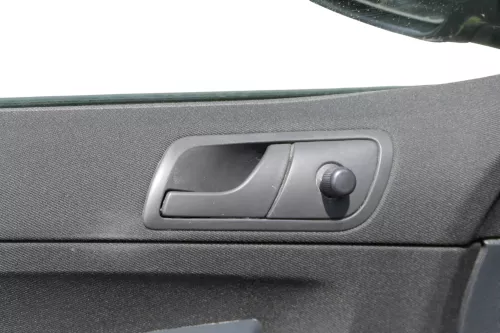 1x Fabia 6Y Kombi Türverkleidung Verkleidung Tür vorne links schwarz onyx (182301)