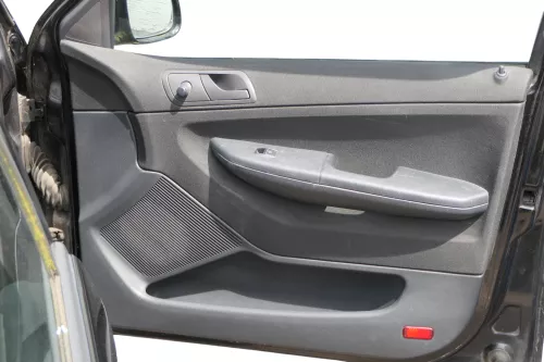 1x Fabia 6Y Kombi Türverkleidung Verkleidung Tür vorne rechts schwarz onyx 