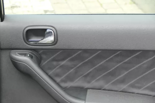 1x A3 8L Türverkleidung Verkleidung Tür hinten rechts 4/5-Türer soul schwarz (182336)