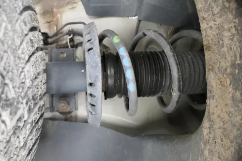 1x VW Polo 6R 6J Federbein Stoßdämpfer Feder vorne Federn Benziner 6R0413031F (182521)