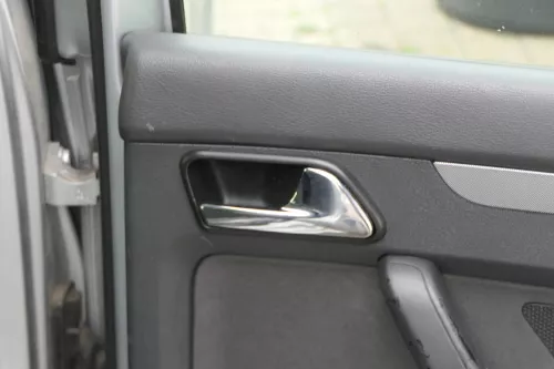 VW Touran 1x Türverkleidung Verkleidung Tür hinten rechts - anthrazit (182611)