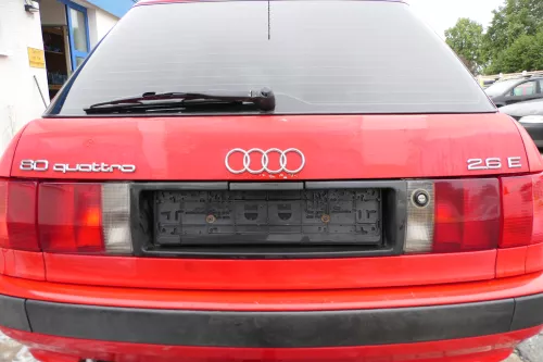 Audi 80 8C Kombi Avant Stoßstange hinten Spoiler rot LY3H (182828)