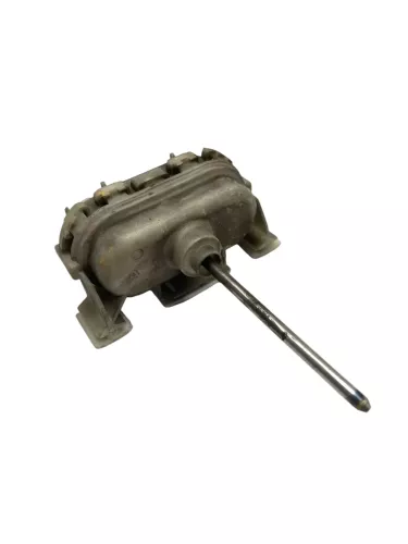 Audi 80 A6 4A A8 Stellmotor Öffnen Tankklappe Tank Tankverschluß 4A0862153A (182838)