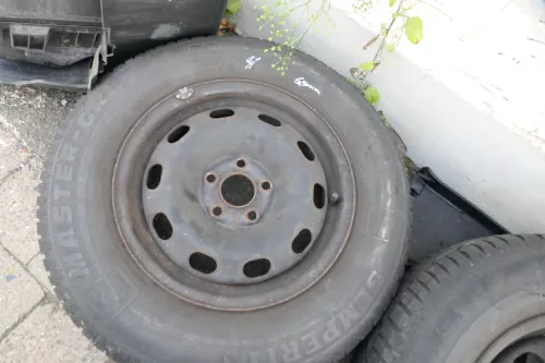 1x VW Golf 4 Bora 175/80 R14 88T M+S Winterreifen Reifen 6jx14H2 ET38 6-7mm (182885)