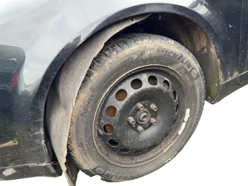 A4 8E B6 Radhausschale Dämpfung Radhaus vorne links 8E0821171C   Vlies